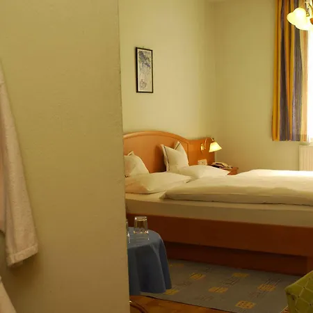 Emmaquelle Hotel 3*